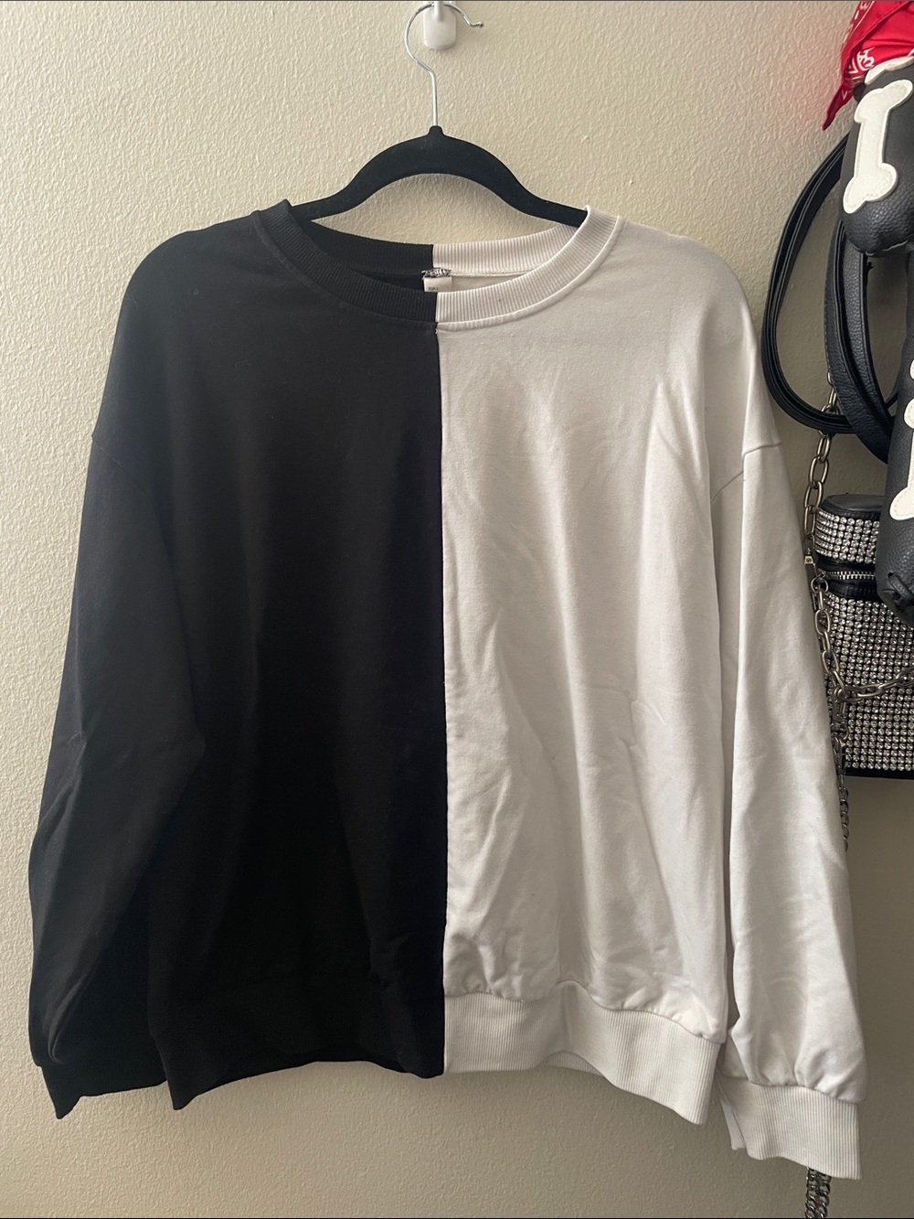 SHEIN Black and White Colorblock Crewneck Sweatshirt